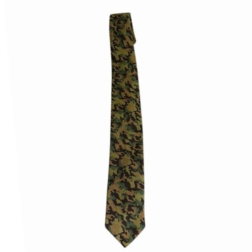 Vtg Brooks Brothers Red Fleece Cotton/Silk Neck Tie Camouflage Fabric UK Wove US